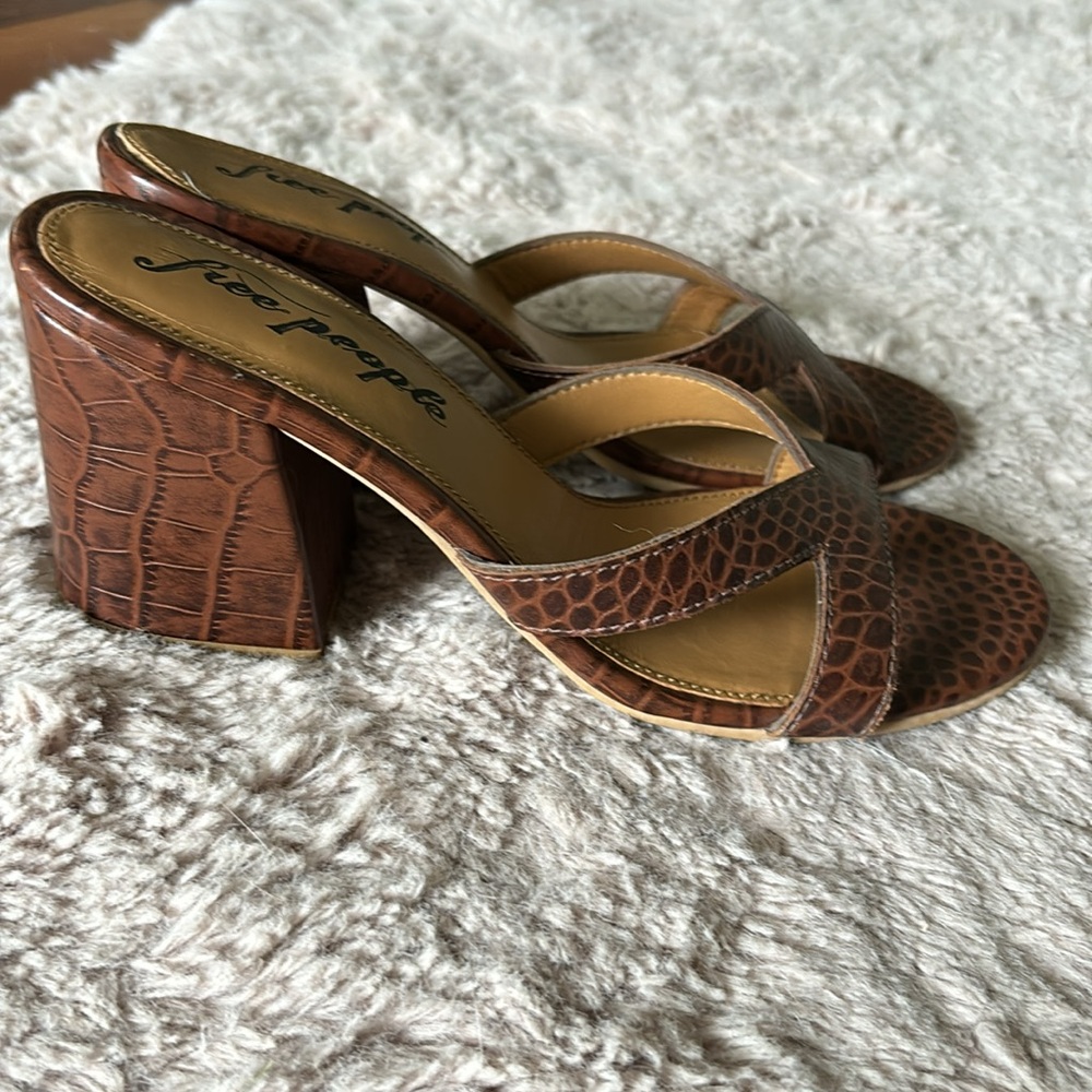Free People block heel sandal pumps